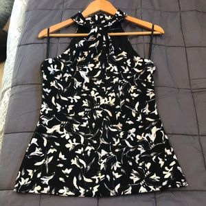 WHBM very flattering sleeveless top